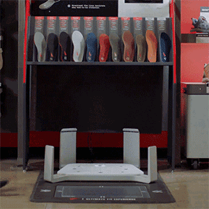 A GIF showing a person immersed in the Ultimate Fit Experience